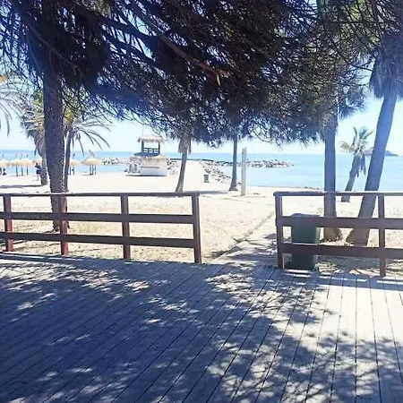 Apartment Beachfront Luxury Felicidad Marbella