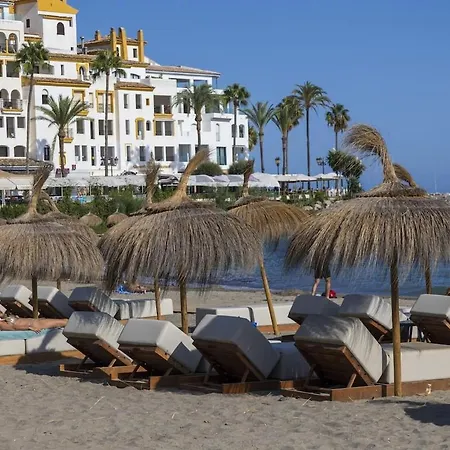 Beachfront Luxury Felicidad *